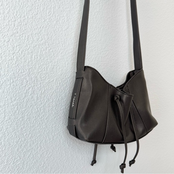T Tahari Vegan Leather Black Crossbody - Picture 5 of 6